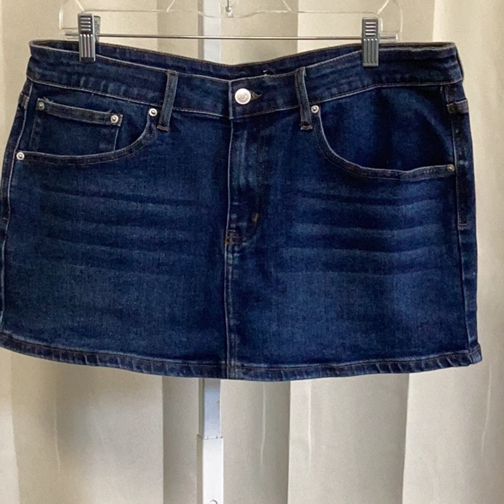 Fashion Nova micro mini skirt NWOT